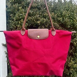 Longchamp Large Le Pliage Shopper Shoulder Tote Bag in Red Berry Nylon Canvas